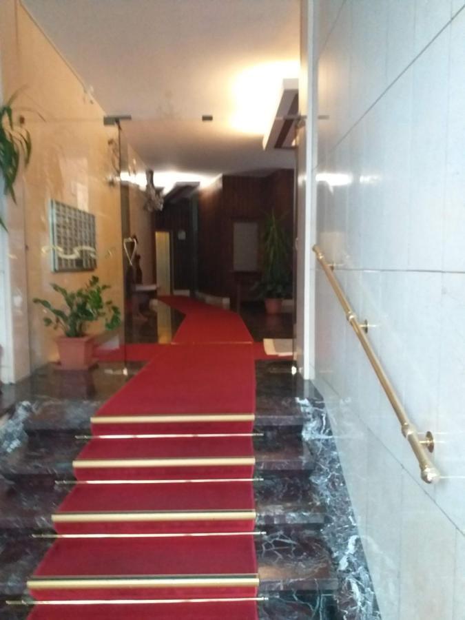 Meta Italy Da Enzo Apartment Milan Exterior photo